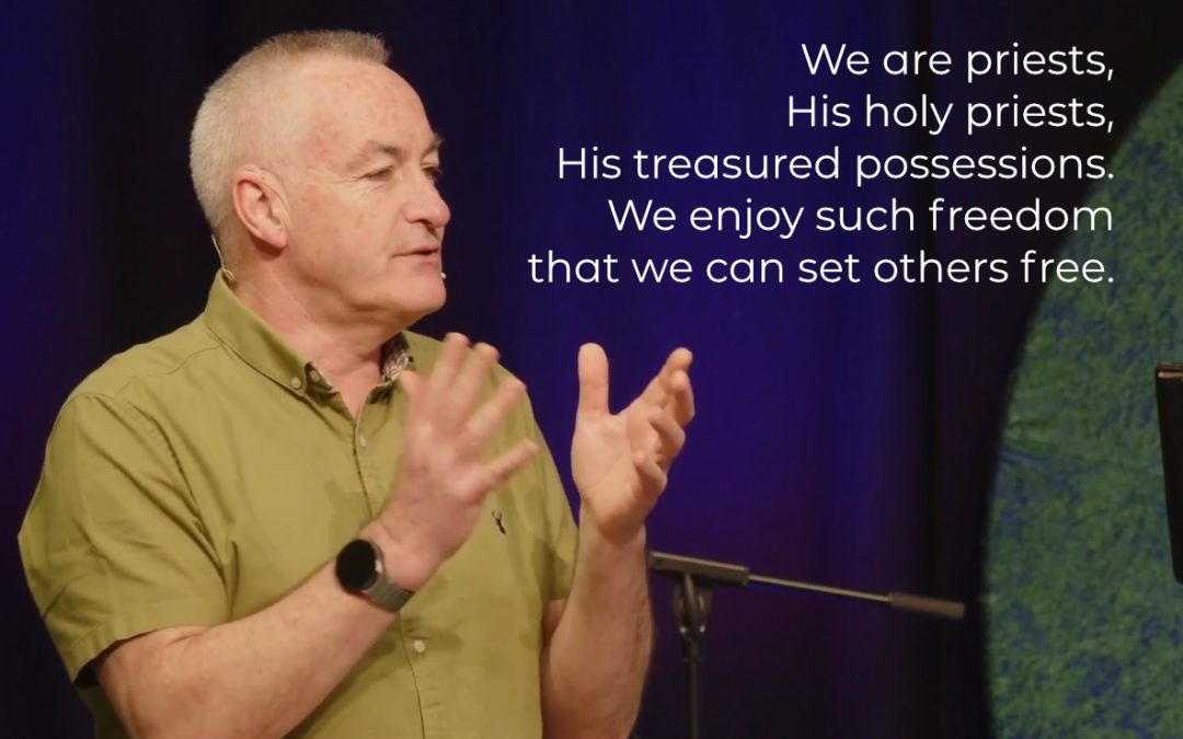 5-Day Devotional: Drawing Near to Our Holy God